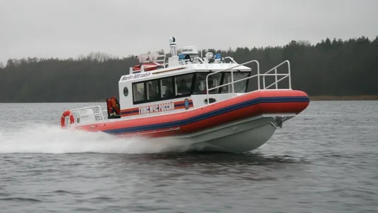 Astron Marine Marlin 900 Cabin