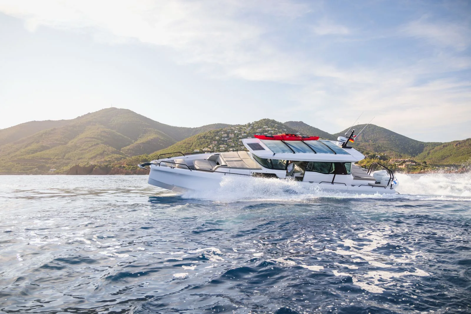 Axopar 45 XC Cross Cabin
