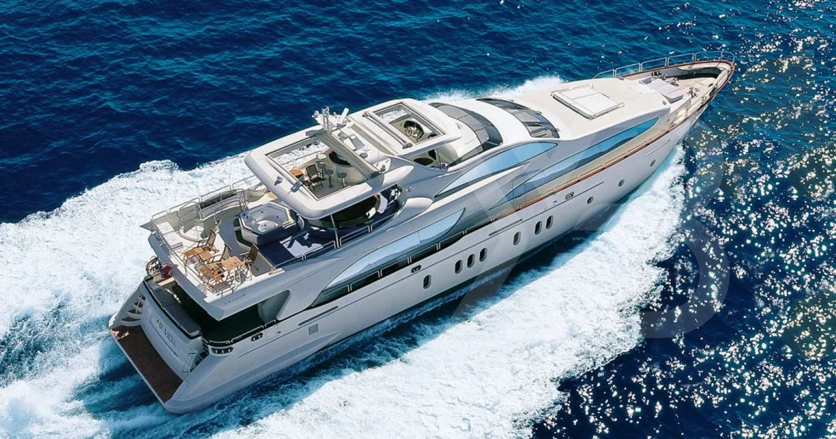 Azimut 116