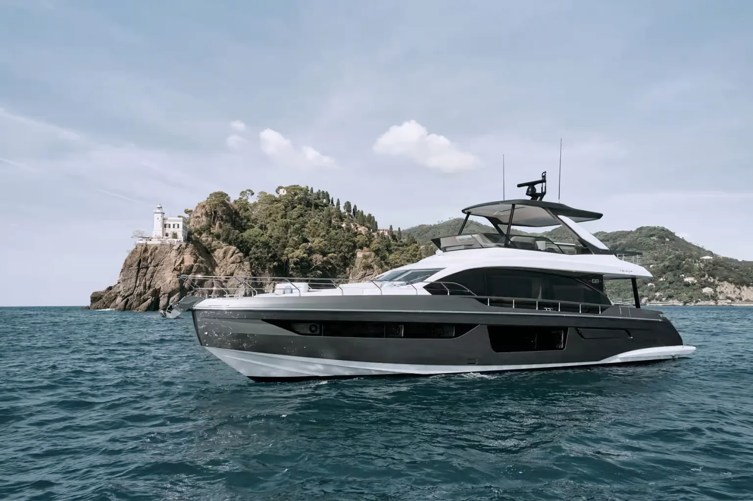 Azimut Fly 68