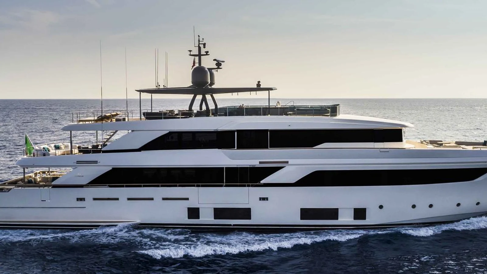 Custom Line Navetta 42