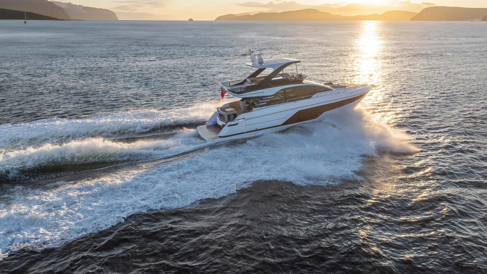 Fairline Squadron 58
