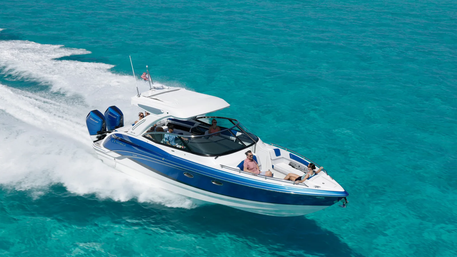 Formula 330 Crossover Bowrider