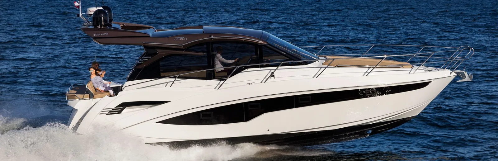 Galeon 425 HTS