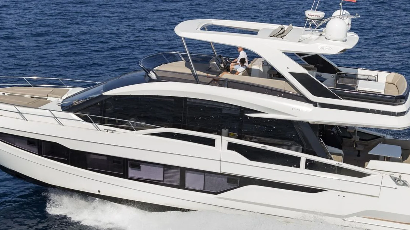 Galeon 640 Fly