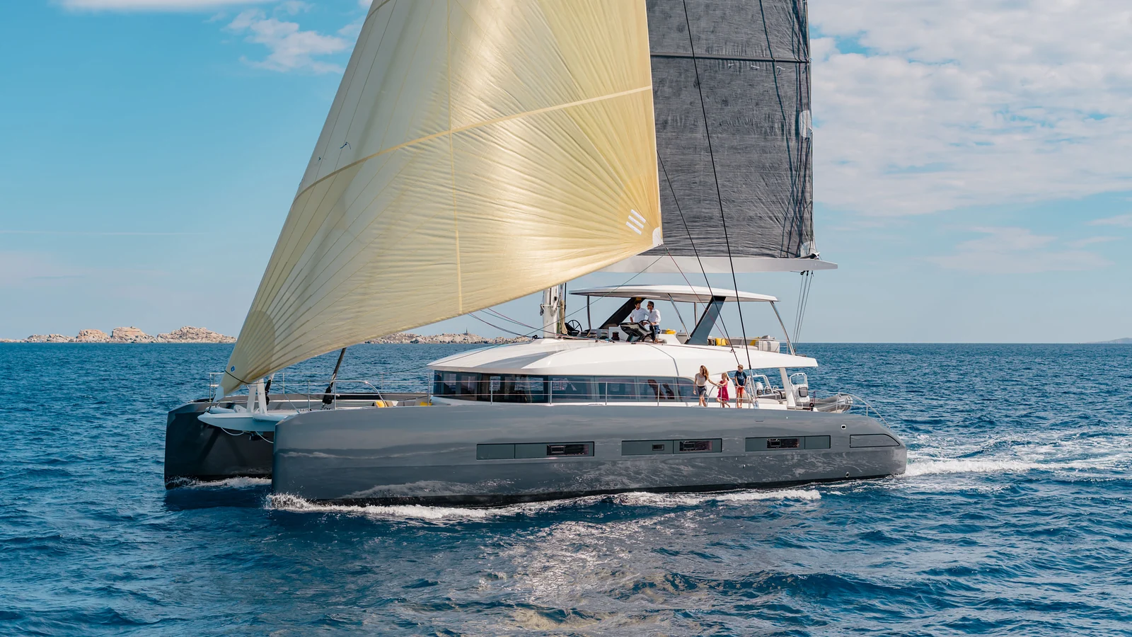 Lagoon Seventy 7