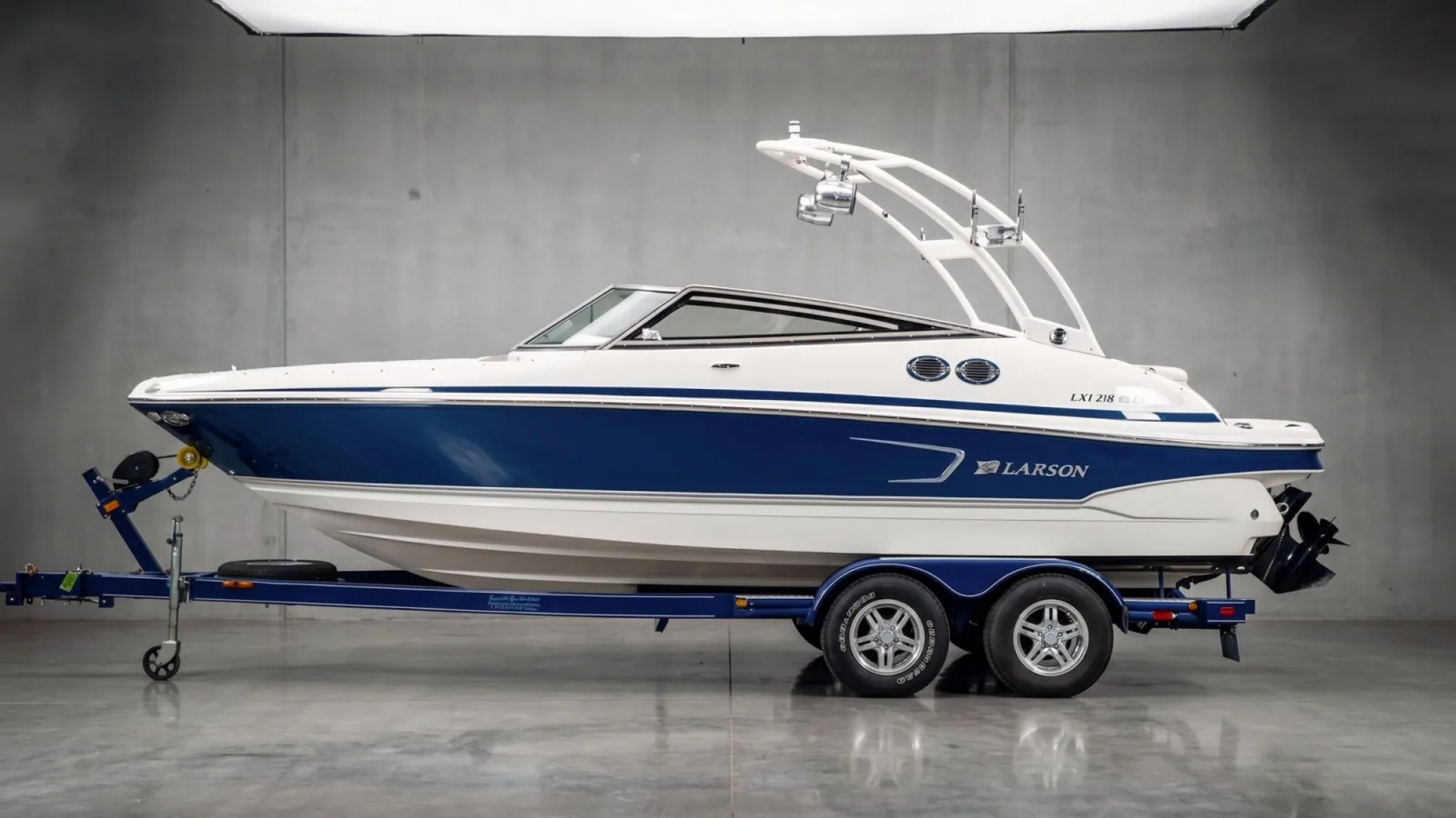 Larson LXi 218