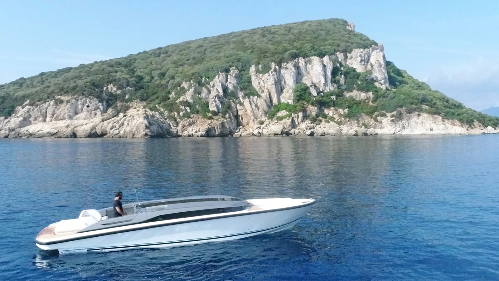 Maori Yacht LIMO