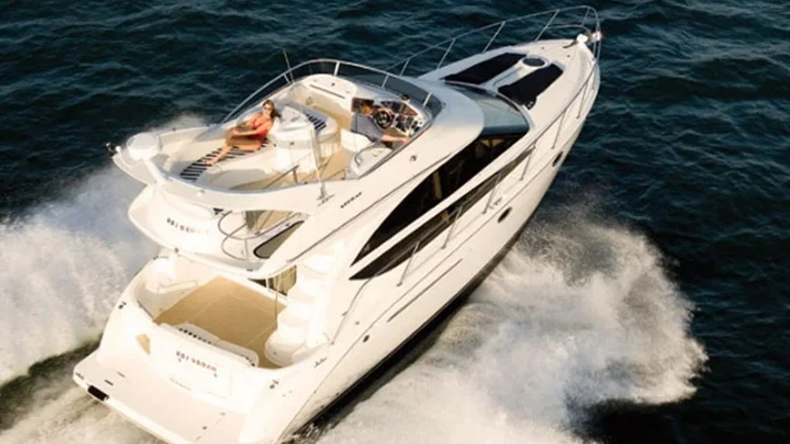 Meridian Yachts 391 Sedan