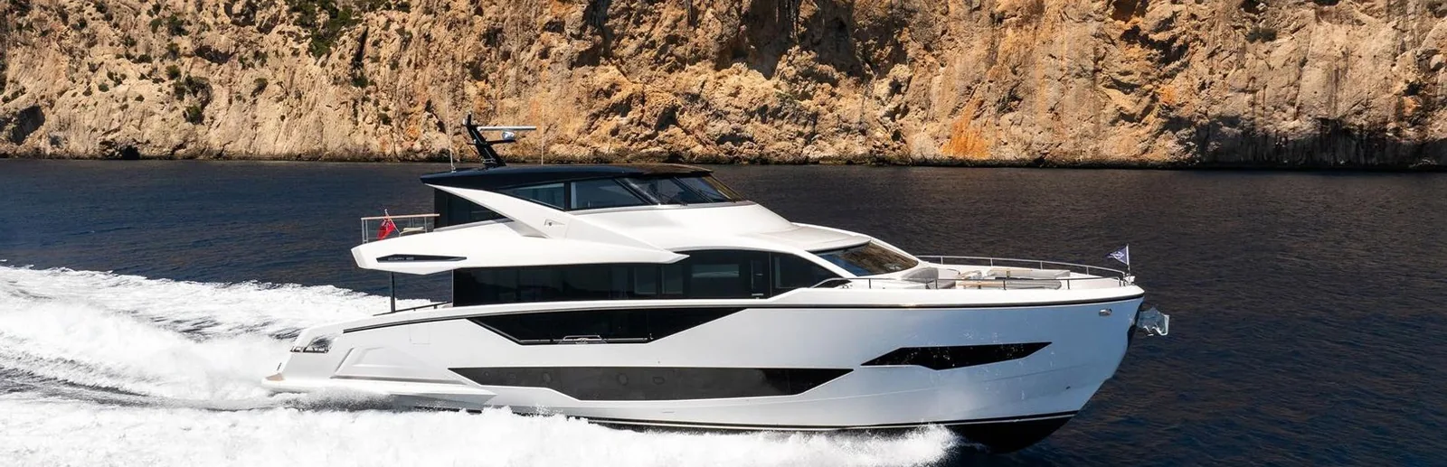 Sun Seeker 90 Ocean Enclosed