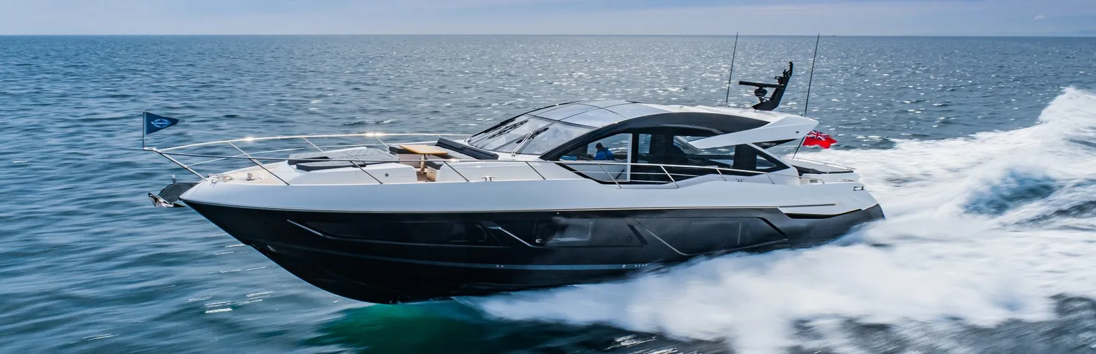 Sun Seeker Predator 74 XPS