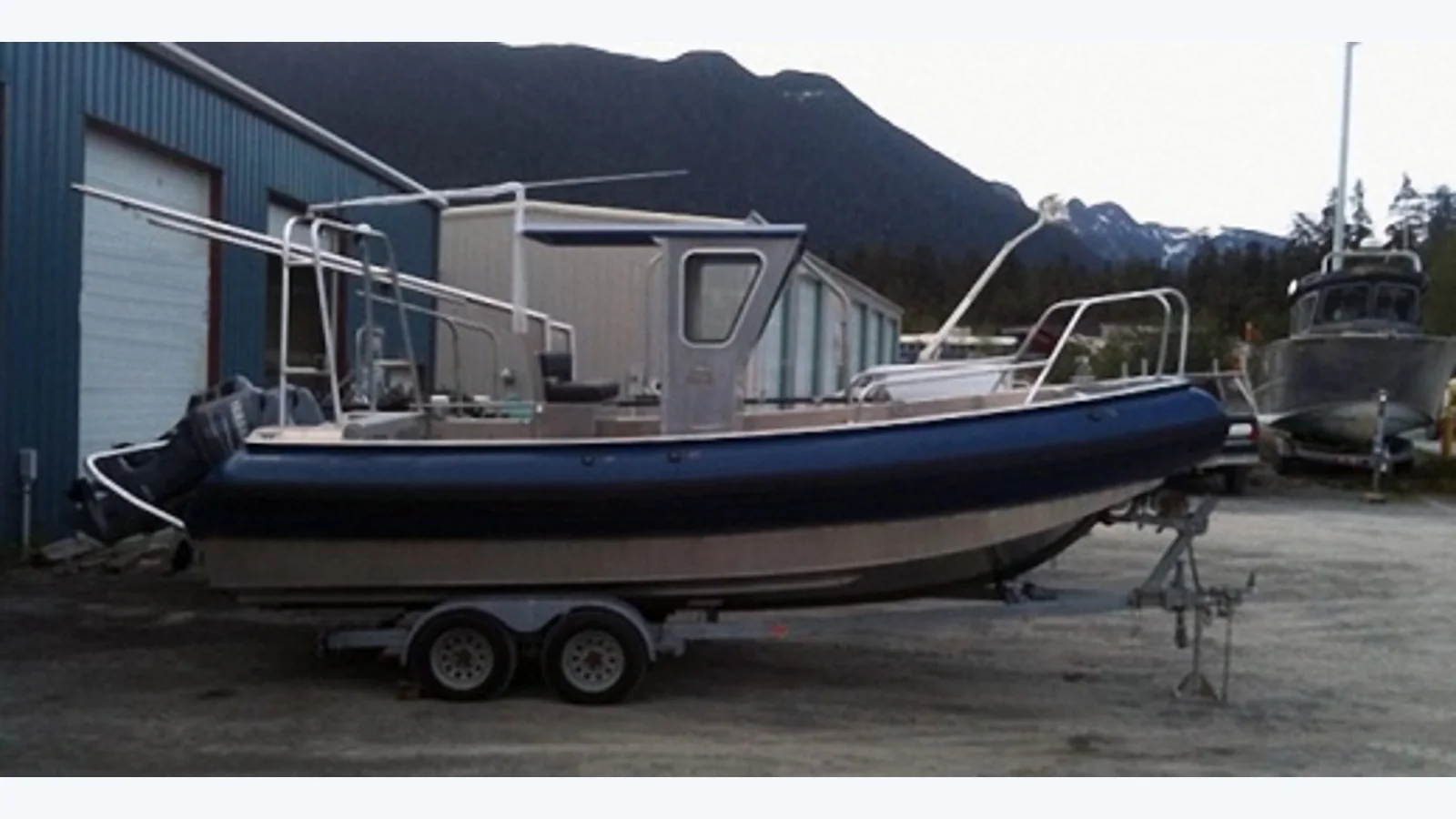 Tailwind RIB 611